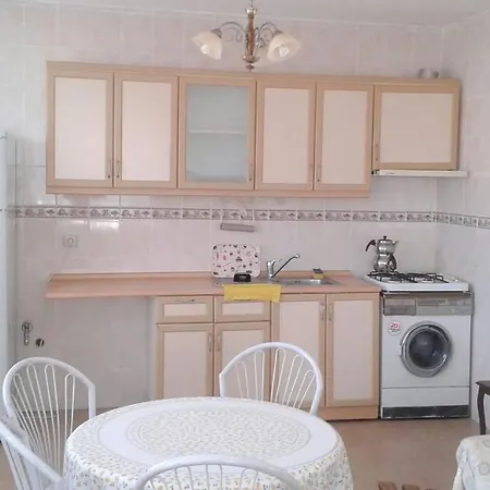 Vila Vi̇lla Rana *
